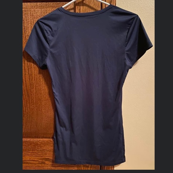 Nike dri fit tee - Picture 2 of 3